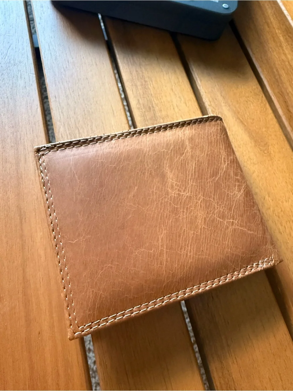 ZEP-PRO Chestnut Brown Leather Men's Bifold Wallet with Debossed 'A'